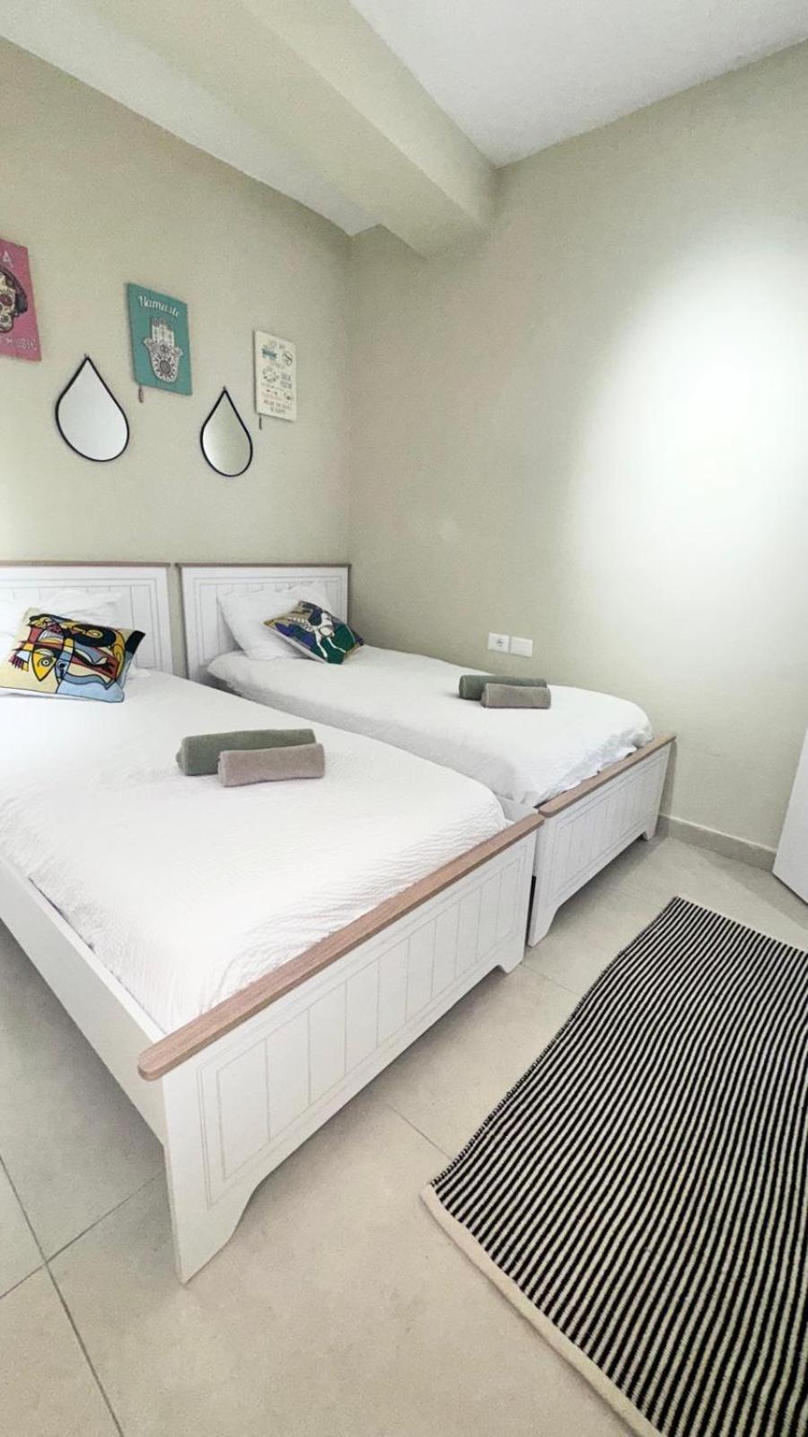 Newly Renovated Apartment Olive Dhermi Exterior photo