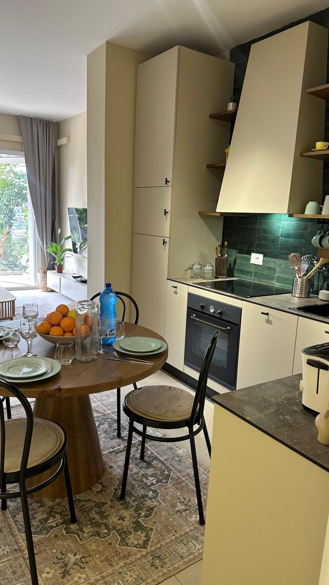 Newly Renovated Apartment Olive Dhermi Exterior photo